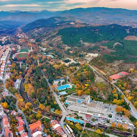 Your Happy Place In Sandanski, Near The Parк